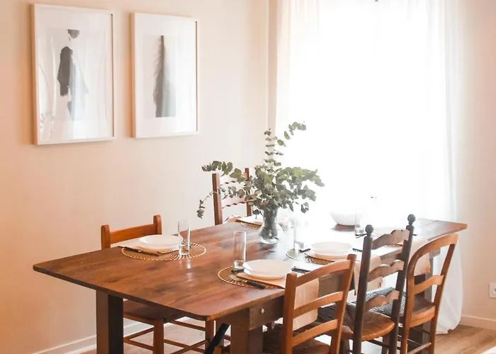 Magnifique Appartement De 3 Chambres + Parking